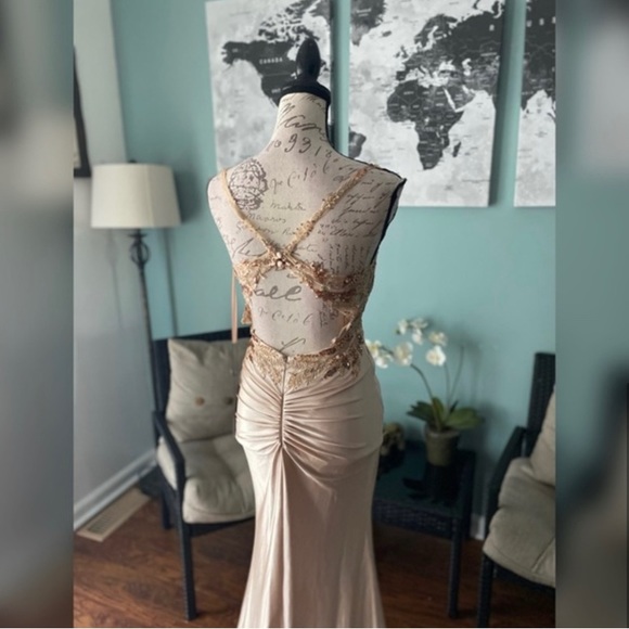 Champagne gold evening gown prom dress or formal dress - Picture 5 of 7